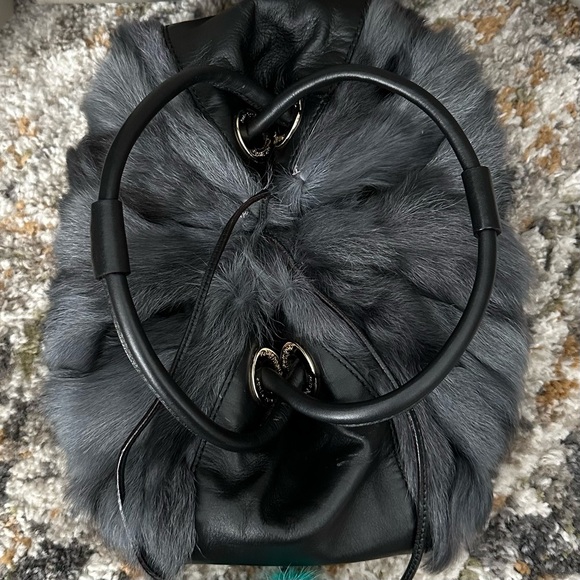 KATE SPADE RARE VINTAGE BLACK LEATHER GREY TONE FAUX FUR DRAWSTRING HANDBAG - Picture 12 of 15